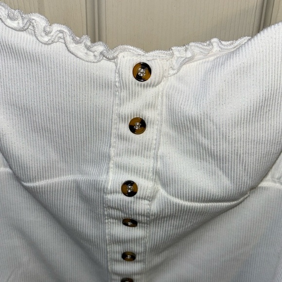 🪻3/$30 Trendy Cropped Tank!🪻 - Picture 4 of 5